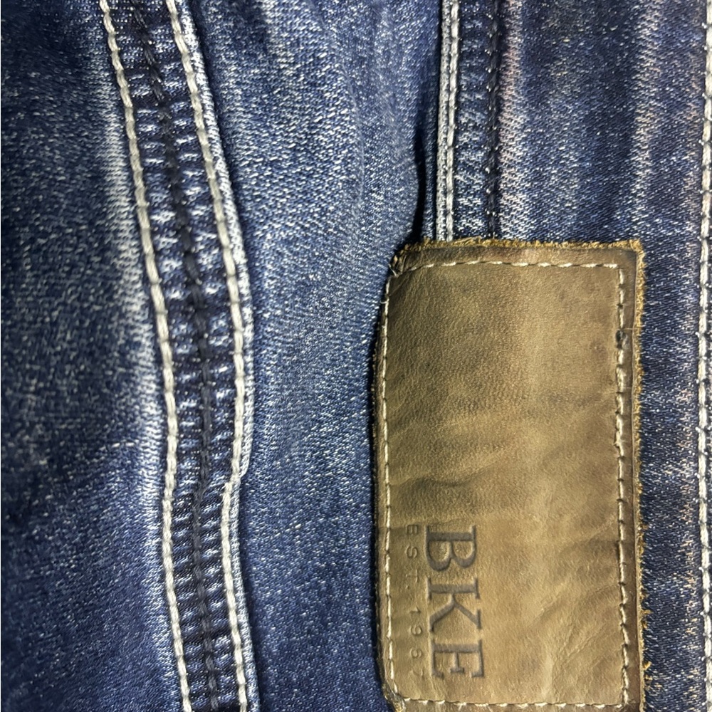 Buckle jeans - Picture 3 of 3